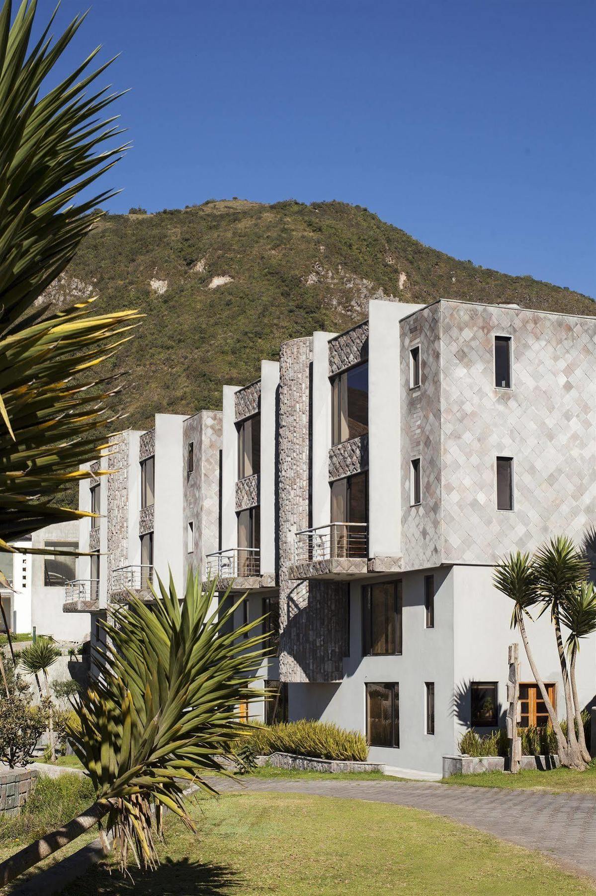 El Crater Guest House San Antonio  Exterior photo